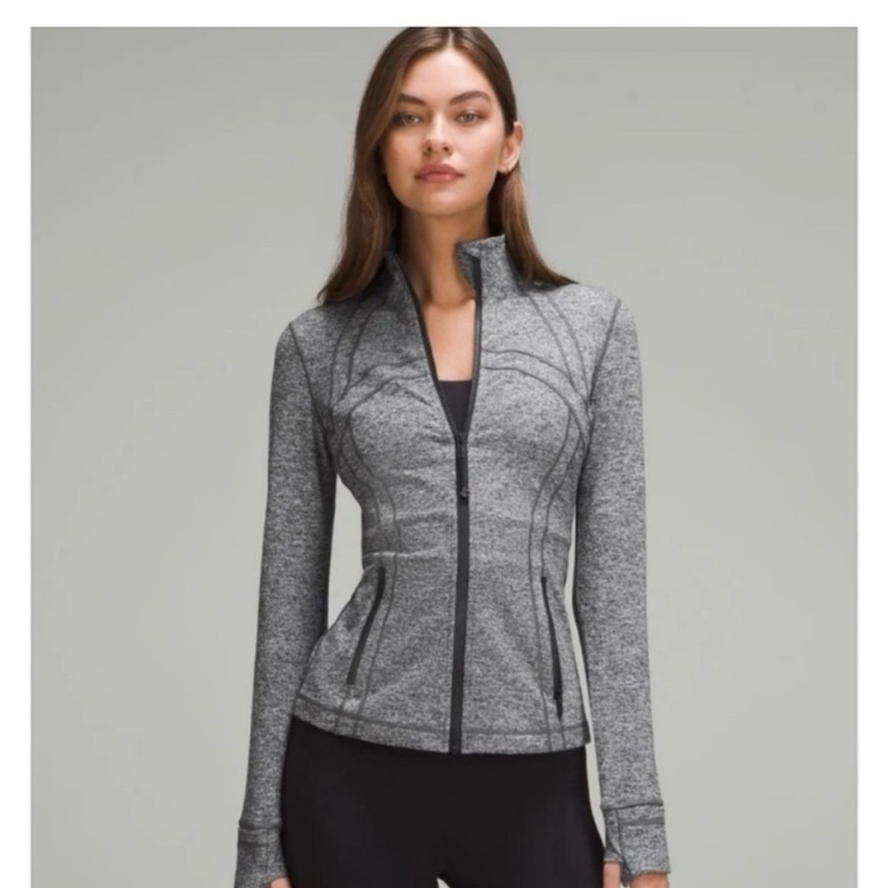 Lululemon define jacket size 6
